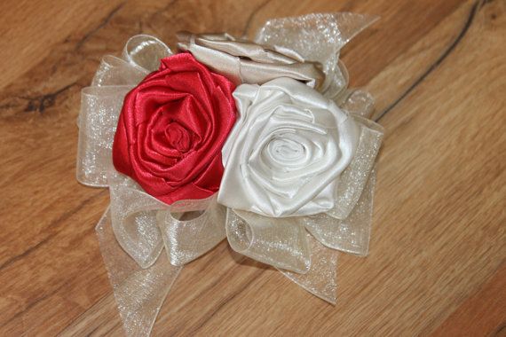 Hochzeit - Pin Corsage, Red, Champagne, & Ivory Pin Corsage, Mother of the bride, Mother of the Groom, Fabric Corsage, Blue Corsage