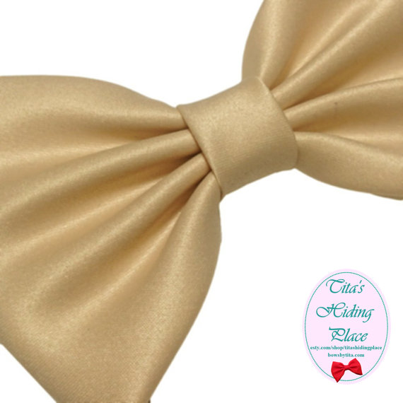 Hochzeit - Champagne Satin Fabric Hair Bow/ Girls Hairbow/ Extra Large Hair Bow/ Retro Hair Bow/ Attachable Bow/ Wedding Prom Dress Bow