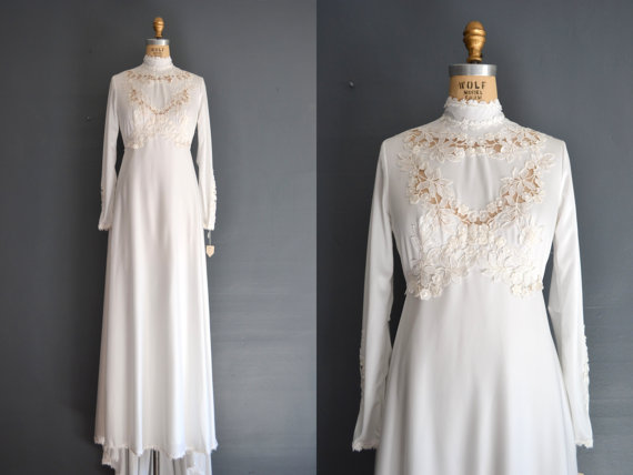 Hochzeit - 70s wedding dress / 1970s wedding dress / Lizzy