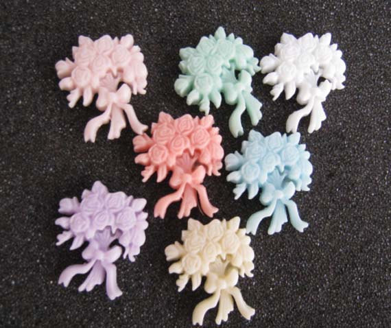 Wedding - 14pcs Resin flower Bouquet cabochon for Pendant Charm Craft Jewelry.