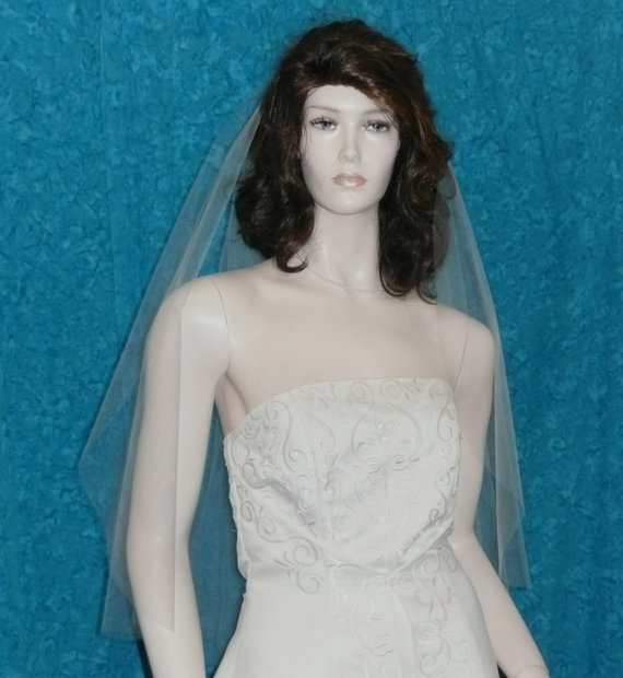 زفاف - Super Sheer  One Tier Bridal veil  fingertip length with plain cut raw edge Traditional Cut