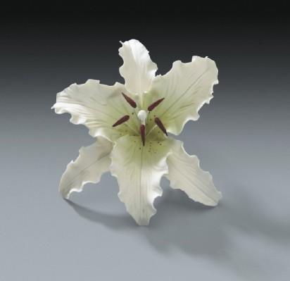 Hochzeit - 6 Stargazer Gum Paste Flower Lily for Weddings and Cake Decorating - Ships Insured!