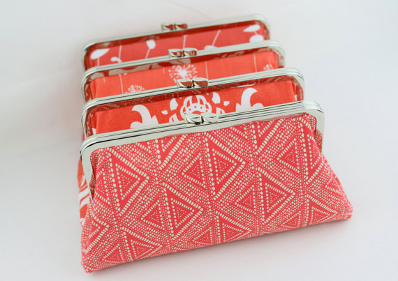 Wedding - Coral Bridesmaid Clutch / Coral Wedding Purses / Personalized Gift for your Bridal Party - Set of 6