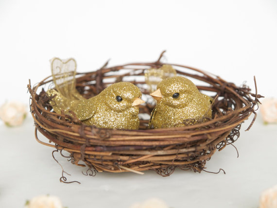 Mariage - Gold Wedding Cake Topper, Love Birds for your Woodland Cake, Vine Nest Cake Decoration with Pretty Glitter Birds, Rustic, Country, Spring