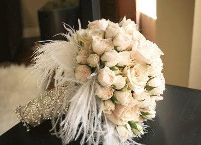 زفاف - STARLET   Rhinestone and Feather Bouquet Wrap
