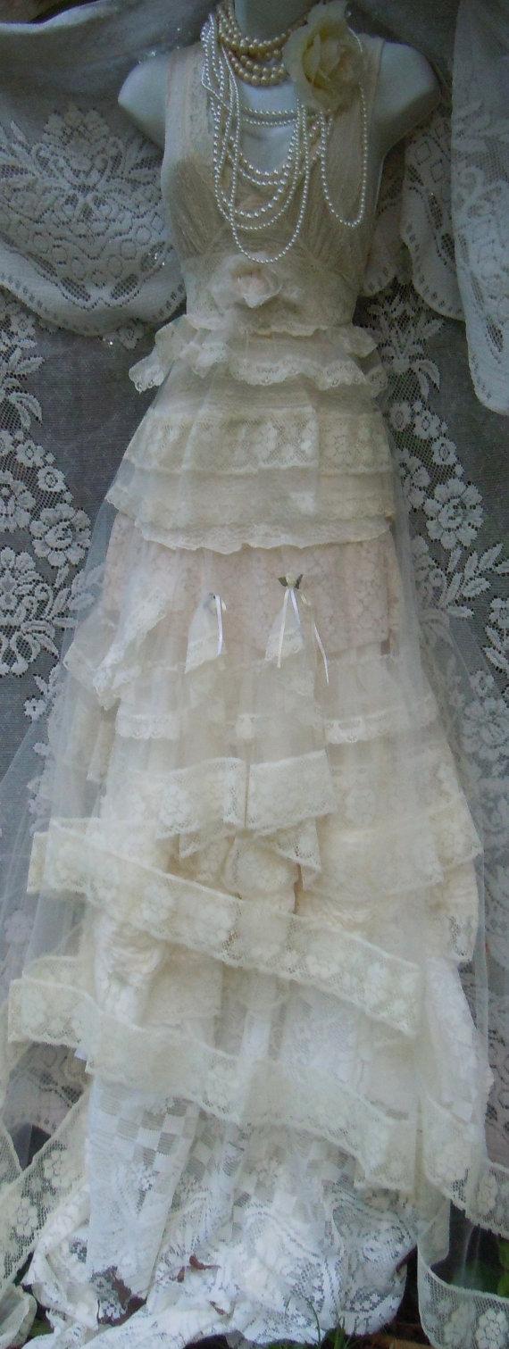 Hochzeit - Lace wedding dress ivory cream  tulle vintage boho romantic  small medium  by vintage opulence on Etsy