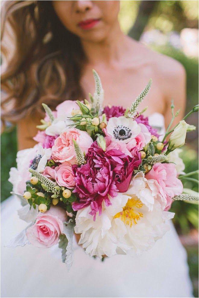 Свадьба - 12 Stunning Wedding Bouquets - 31st Edition