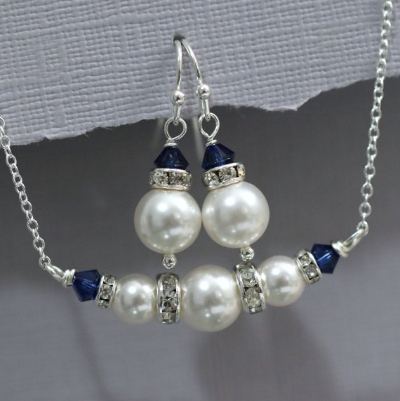 زفاف - CUSTOM COLOR Bridesmaid Gift, Swarovski White Pearl and Dark Sapphire (Navy) Crystal Necklace and Earring Set, Bridesmaid Jewelry