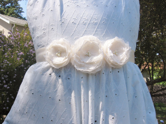 Wedding - Bridal sash, Fabric flower ribbon belt sash in ivory bridal wedding