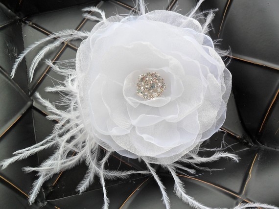 Mariage - Wedding Hairpiece, Feathered Fascinator, Bridal Hairpiece, ISABELLA, Bridal Fascinator, Wedding Hair Accessory, Organza Hairpiece, Hair Pin