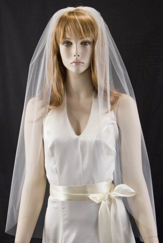 زفاف - wedding veil - 36 inch fingertip length veil with a cut edge
