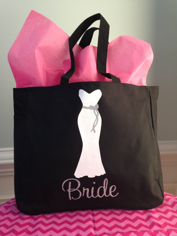 زفاف - 8 Personalized Bride and/or Bridesmaid Tote Bags