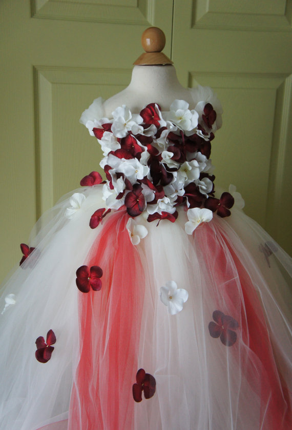 زفاف - Flower Girl Dress, Tutu Dress, Photo Prop, in Ivory and Red, Flower Top, Tutu Dress