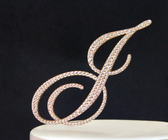 Hochzeit - Monogram GOLD Wedding Cake Topper in any letter A B C D E F G H I J K L M N O P Q R S T U V W X Y Z