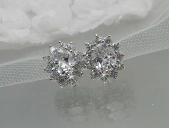 Wedding - Crystal stud earring Posts Bridal Earrings Wedding  earrings Wedding jewelry Bridal Jewelry, Oval Crystal Stud earrings