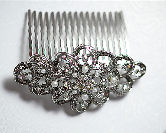 Свадьба - SALE SWAROVSKI wedding bridal crystal head piece , rhinestone pearl hair comb