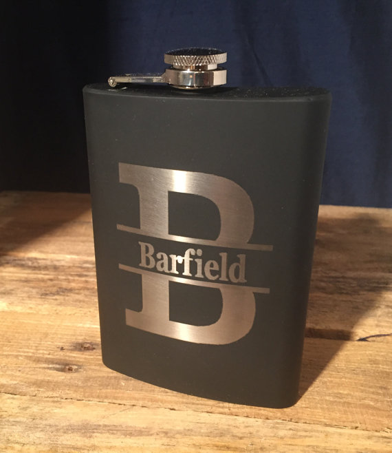 زفاف - Personalized Black Flask Engraved 8oz Stainless Steel Flask Perfect Groomsmen Gifts