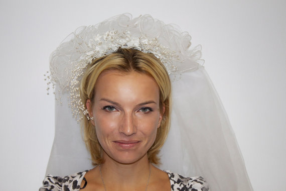 Hochzeit - Vintage Bridal Veil