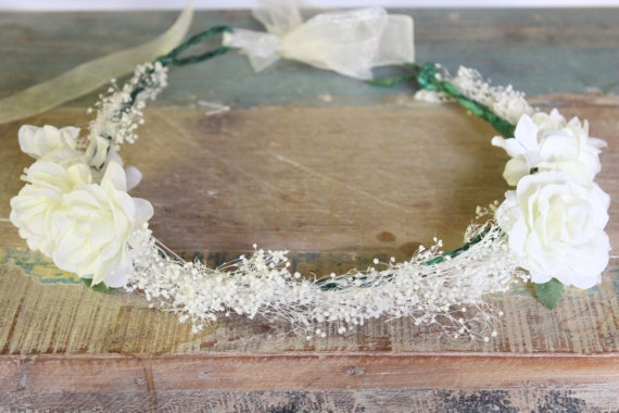 Mariage - Flower Crown, White blossos and babys breath Wedding Tiara, wedding accessories, bridal flower, whimsical wedding by DeLoop - SASHA