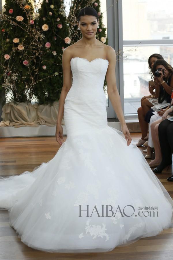 Mariage - Charming 2015 Isabelle Armstrong Wedding Dresses Mermaid Vestido De Novia Applique Tulle White Cheap Custom Bridal Dress Gown Court Train Online with $129.06/Piece on Hjklp88's Store 