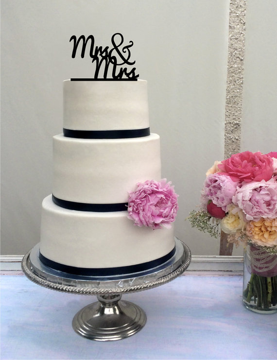 Hochzeit - Mrs & Mrs Wedding Cake Topper - same sex wedding - LGBT wedding - gay cake topper - lesbian cake topper - bride and bride