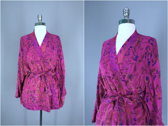 زفاف - Kimono / Silk Kimono Robe / Kimono Cardigan / Kimono Jacket / Wedding lingerie / Vintage Sari / Art Deco / Downton Abbey / Magenta Floral