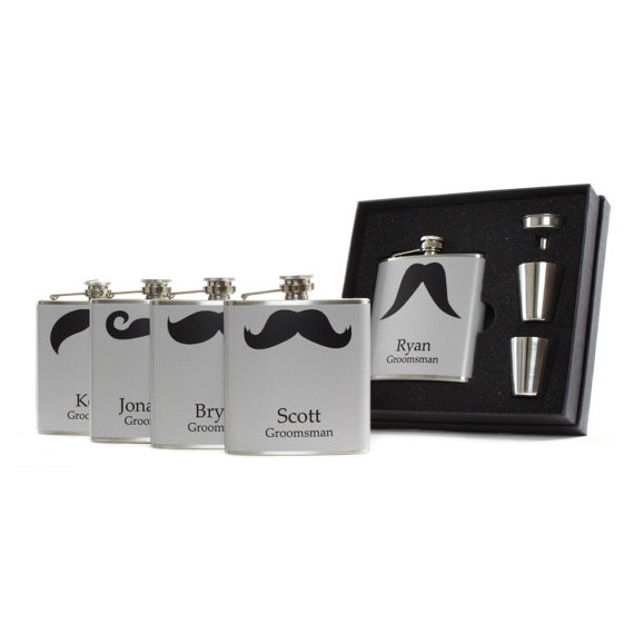 Wedding - Personalized Gray Mustache Flasks for Groomsmen Gifts // Set of 5