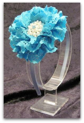 Свадьба - Teal Silk Flower with Teal Clear and Pearl accents and Satin Smoke Headband  I create for newborns to adults