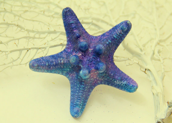 Свадьба - Watercolor Sea starfish hair clip, mermaid hair clip, sea star hair clip. Hand painted purple and blue mermaid accessory, beach wedding hair