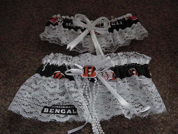Hochzeit - Cincinnati Bengals NFL Football Wedding Bridal Garters Set Regular/Plus Size
