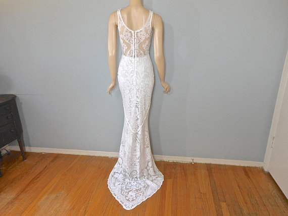 Свадьба - Vintage Inspired Boho Wedding Gown ALENCON Lace Wedding Dress MERMAID Wedding Dress Sz MEDIUM