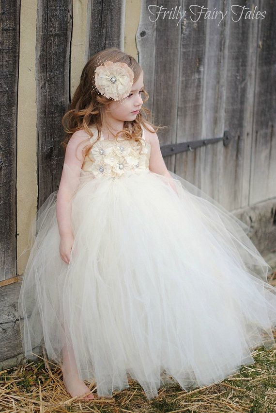 Свадьба - Ivory, Cream Or White, Vintage, Flower Girl Dress, Tutu Dress, Newborn-24m, 2t,2t,4t,5t, 6, Birthday