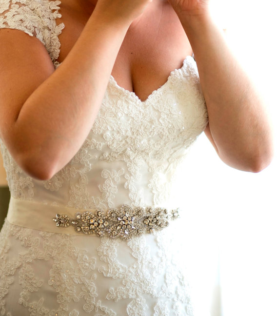 Hochzeit - Wedding sash,bridal belt,rhinestone sash,bridal ribbon sash,Bridal Crystal sash,bridal accessories,bridal belt