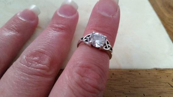 زفاف - Vintage Sterling Silver Solvar Celtic Knot CZ Cubic Zircon Ring Ladies 1990s Engagement Ring Size 5.25 925