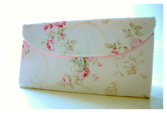 Mariage - Shabby chic bag Bridesmaid Clutch purse gift pink rose rustic wedding shabby chic clutch bridesmaid bag Bridal clutch Wedding clutch for her