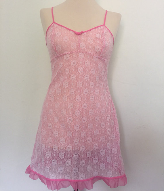 زفاف - 60s lacy mini dress slip pink and white lace micro petticoat frilly nightie sexy 1960s pin up burlesque lingerie UK 10
