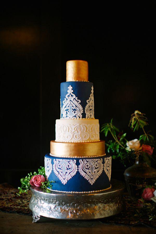 Mariage - Bohemian Nouveau Wedding With Midnight Blue