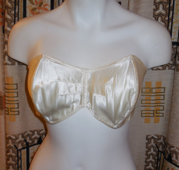 Mariage - Vintage 1950s Cream Satin Strapless Bra Milady Wedding Bridal Lingerie Pinup Rockabilly NWT ? 38 B