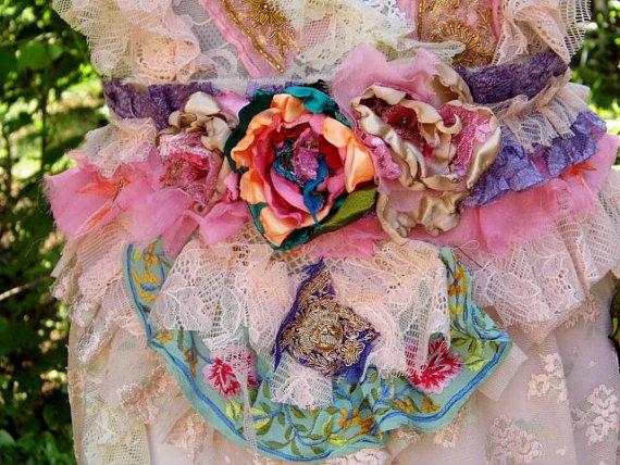 Hochzeit - Sash, belt, shabby chic, marie antoinette, flower sash, lace, layers and frills, gypsy faery,victorian romance, lolita,pastel,wedding bridal