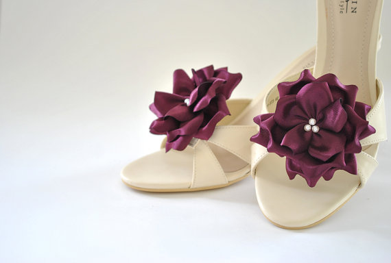 زفاف - Eggplant Shoe clips - Perfect for Bridesmaids shoes / Bridal shoes / Prom shoes - Custom made Shoe Clips with over 50 colors to choose from