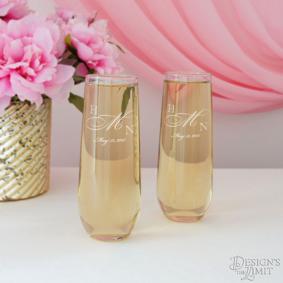 زفاف - Personalized Stemless Champagne Toasting Flutes with Couple's Monogram Design Options & Font Selection (Set of Two - 8.5 oz. Flutes)