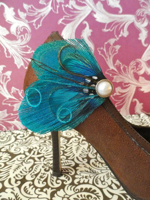 زفاف - Heart and Soul Turquoise Peacock Feather Shoe Clips