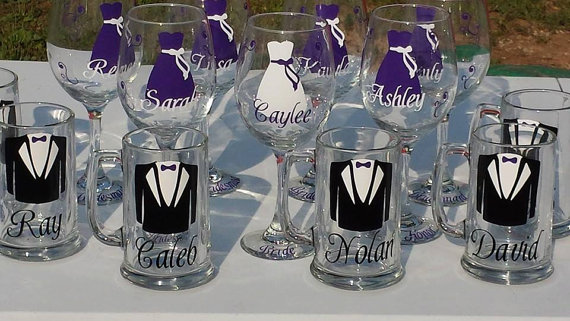 زفاف - Wedding Party Wine Glasses and Beer Mug. Bridesmaids and Groomsman Gifts.  Groomsmen Tux Glasses. 1 Glass