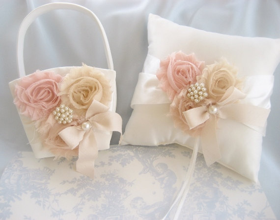 Mariage - Vintage Wedding Pillow Basket - Ivory Ring Bearer Pillow, Flower Girl Basket Ring Pillow CUSTOM COLORS  too Wedding Pillow