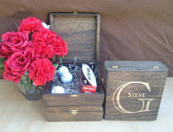 زفاف - Groomsmen Gift -FREE Shipping - Set of 3 Rustic Laser Engraved Cigar Boxes - Personalized & Stained Wooden Cigar Box - Felt Lined Bottom