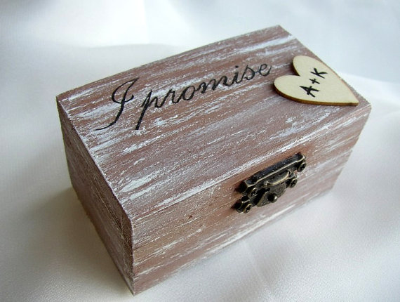 Mariage - Rustic Ring Bearer Wedding Box - Pillow Alternative - Engagement Ring Box - Personalized Wedding Ring Holder - Small Ring Holder I Promise