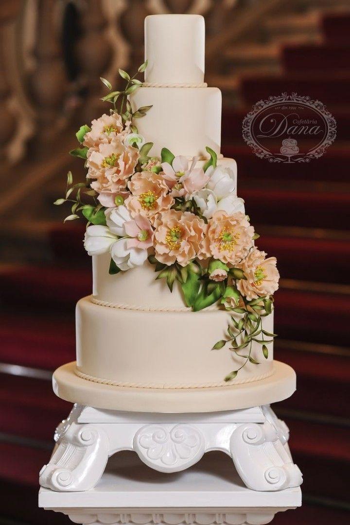 Mariage - Gobble Up One Of These Wedding Cakes