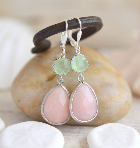 Свадьба - Soft Peach and Mint Bridesmaid Earrings in Silver. Dangle Earrings.  Bridesmaid Jewelry. Spring Wedding Jewelry.