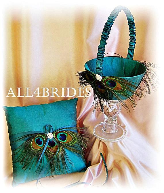 Mariage - Peacock wedding Teal ring pillow and flower girl basket, peacock feather wedding accessories
