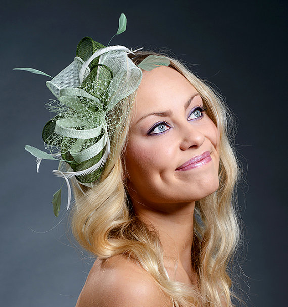 زفاف - Green fascinator hat for weddings, Derby, Ascot, Melbourne Cup etc - New trendy hair accessory in my collection